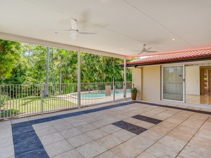 Photo - 6 Cambridge Court, Carrara QLD 4211 - Image 3