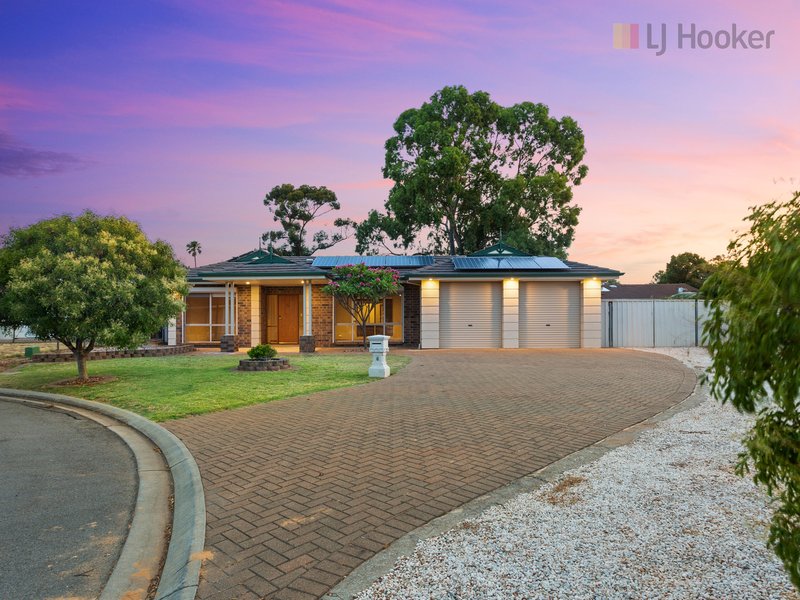 6 Cambridge Place, Clovelly Park SA 5042