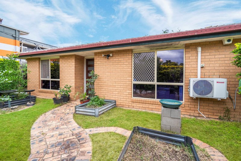 Photo - 6 Cameron Street, Redbank Plains QLD 4301 - Image 18