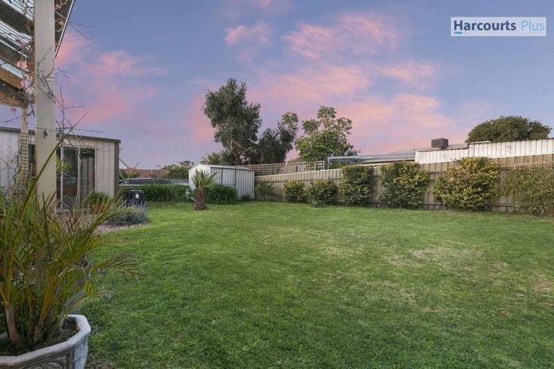 Photo - 6 Camille Street, Hallett Cove SA 5158 - Image 12