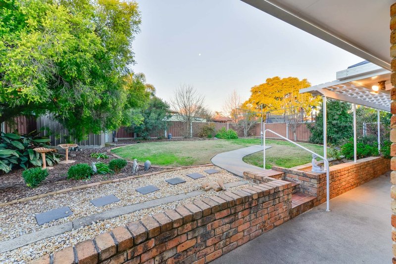 Photo - 6 Camira Crescent, Tamworth NSW 2340 - Image 18