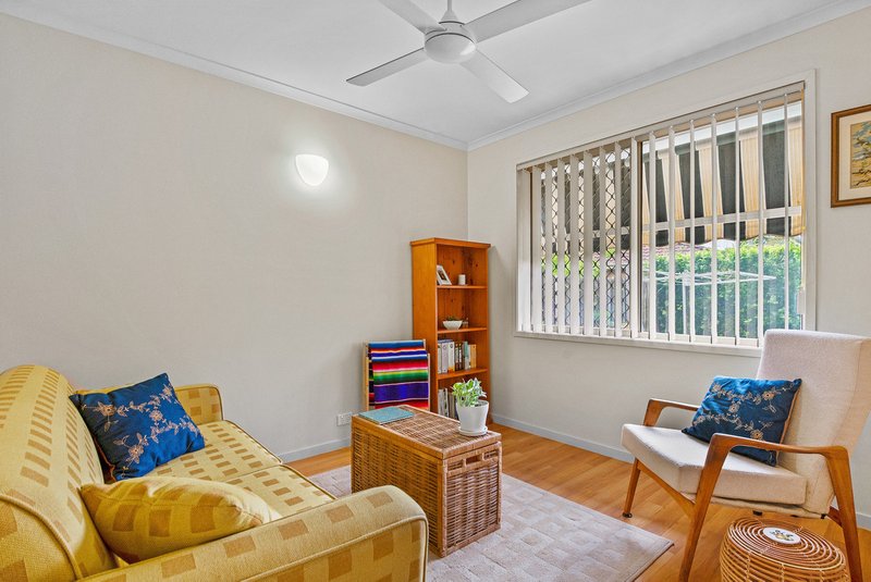 Photo - 6 Camphor Laurel Close, Fitzgibbon QLD 4018 - Image 11