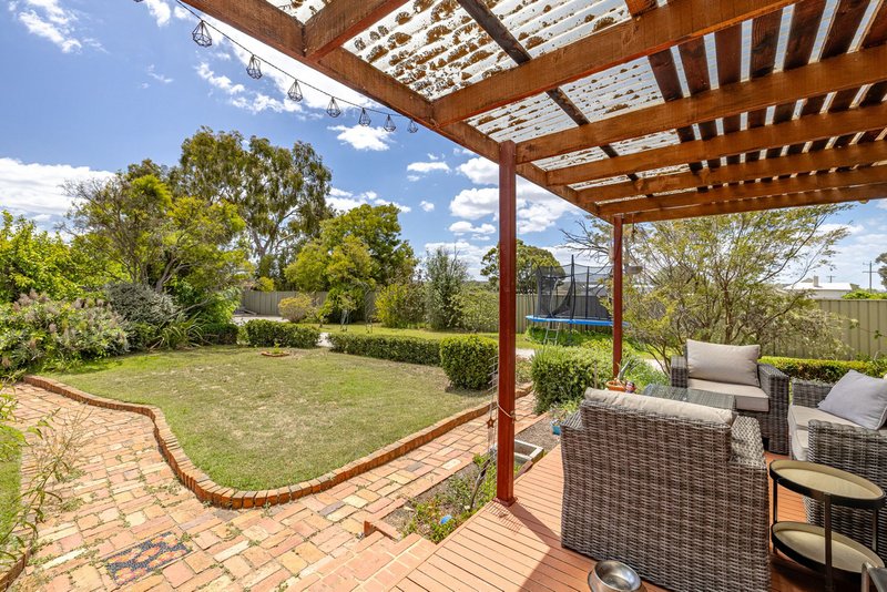 Photo - 6 Candeloro Street, Bacchus Marsh VIC 3340 - Image 12