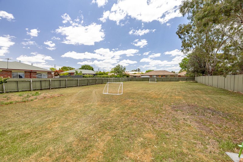 Photo - 6 Candeloro Street, Bacchus Marsh VIC 3340 - Image 15