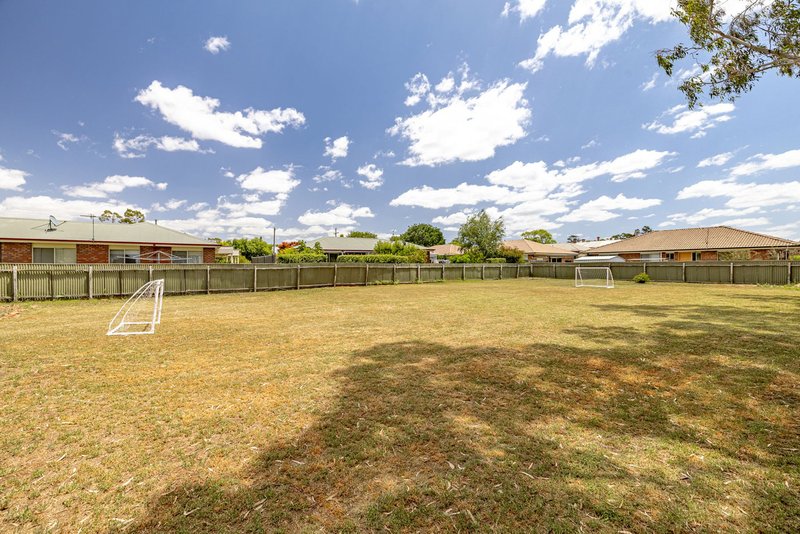 Photo - 6 Candeloro Street, Bacchus Marsh VIC 3340 - Image 16