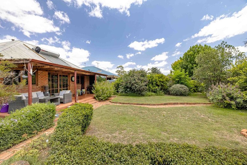 Photo - 6 Candeloro Street, Bacchus Marsh VIC 3340 - Image 21