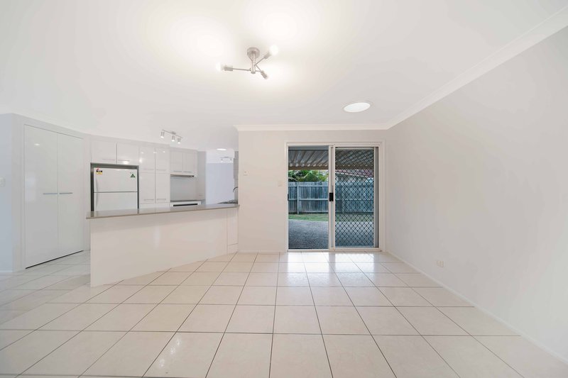 Photo - 6 Canterbury Street, Bracken Ridge QLD 4017 - Image 4