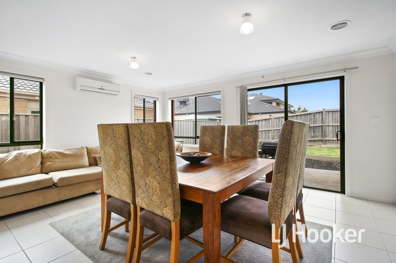 Photo - 6 Canyon Avenue, Clyde VIC 3978 - Image 4