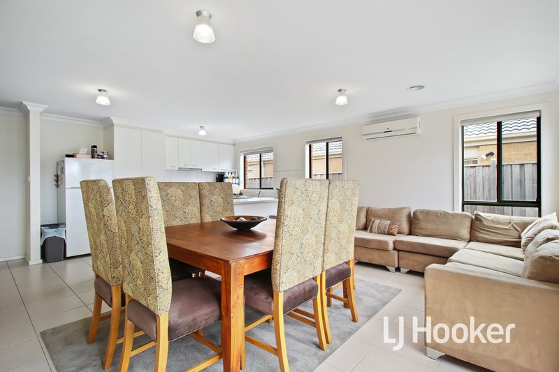 Photo - 6 Canyon Avenue, Clyde VIC 3978 - Image 5