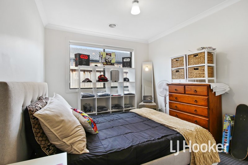 Photo - 6 Canyon Avenue, Clyde VIC 3978 - Image 8