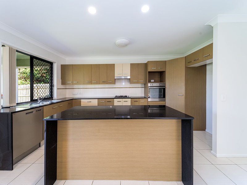 Photo - 6 Captain Cook Street, Urraween QLD 4655 - Image 4