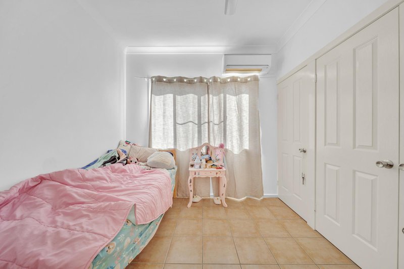 Photo - 6 Carbeen Place, Emerald QLD 4720 - Image 10