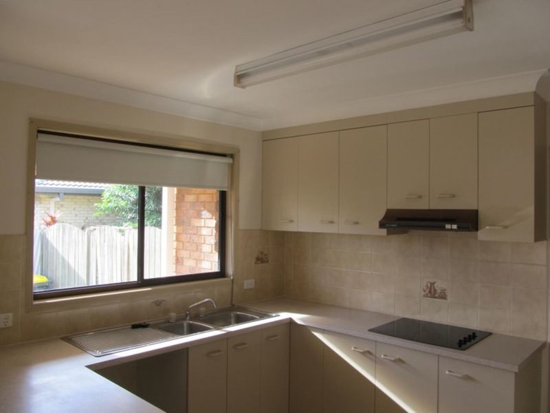 Photo - 6 Carl Court, Banksia Beach QLD 4507 - Image 2