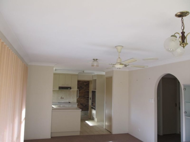 Photo - 6 Carl Court, Banksia Beach QLD 4507 - Image 4