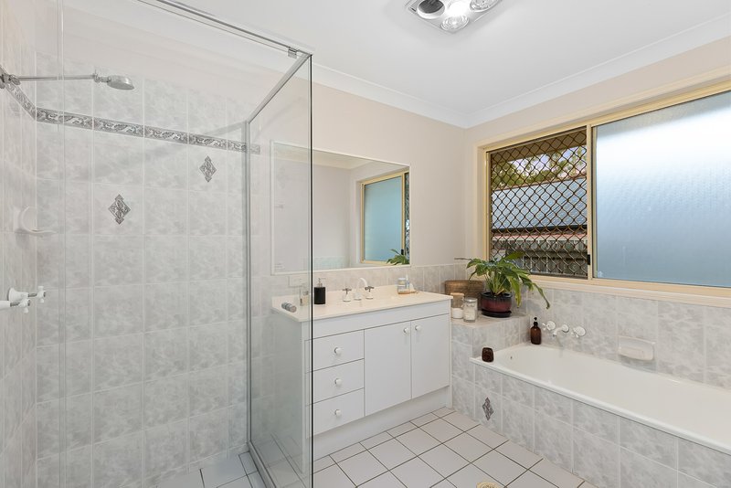 Photo - 6 Carolyn Place, Ferny Grove QLD 4055 - Image 11