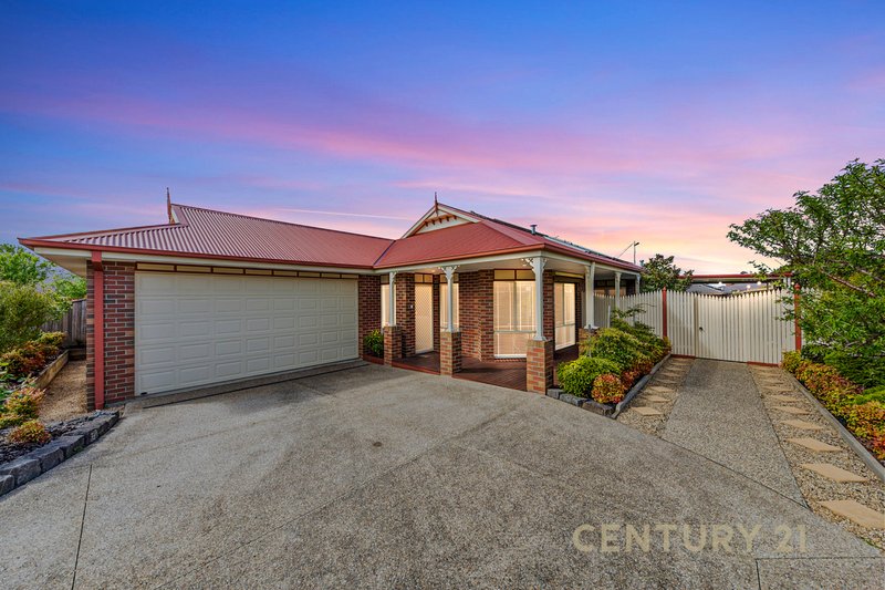 Photo - 6 Carrington Drive, Pakenham VIC 3810 - Image 1