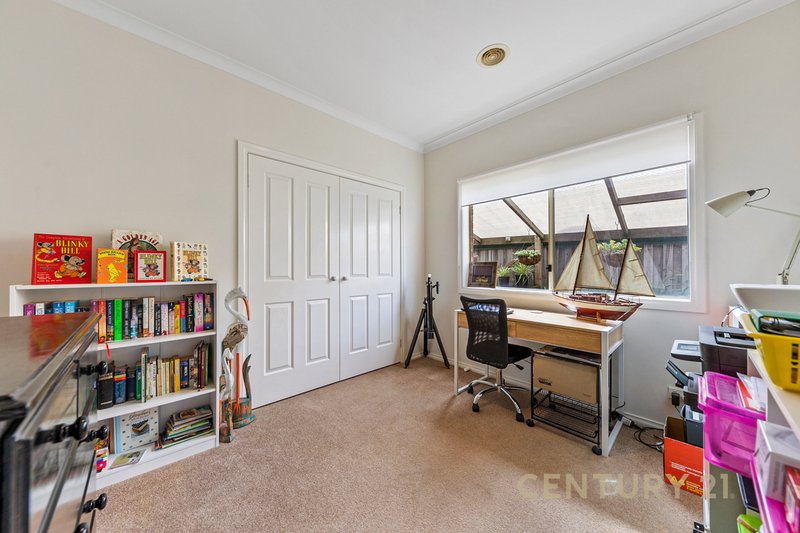 Photo - 6 Carrington Drive, Pakenham VIC 3810 - Image 15