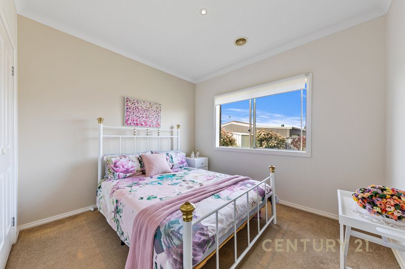 Photo - 6 Carrington Drive, Pakenham VIC 3810 - Image 17