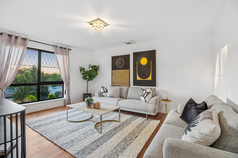 Photo - 6 Caspian Court, Woodcroft SA 5162 - Image 9