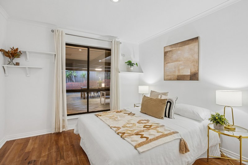 Photo - 6 Caspian Court, Woodcroft SA 5162 - Image 15