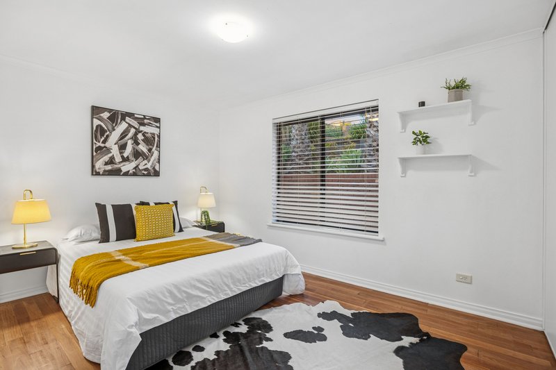 Photo - 6 Caspian Court, Woodcroft SA 5162 - Image 16