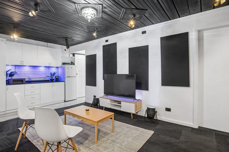 Photo - 6 Caspian Court, Woodcroft SA 5162 - Image 20