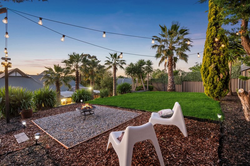 Photo - 6 Caspian Court, Woodcroft SA 5162 - Image 25