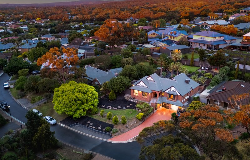 Photo - 6 Caspian Court, Woodcroft SA 5162 - Image 27