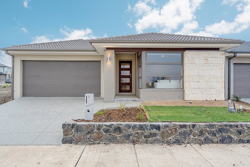 6 Caspian Drive, Craigieburn VIC 3064