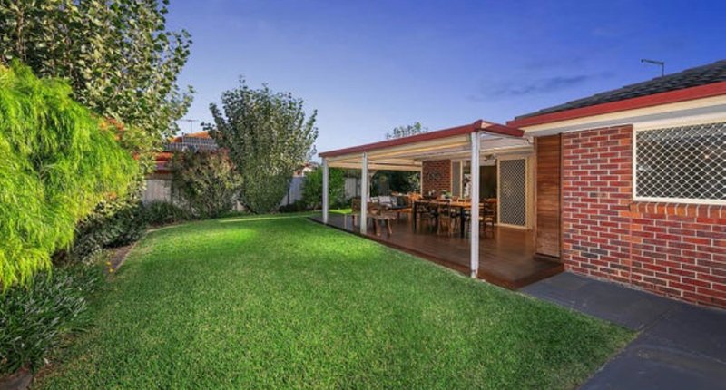 Photo - 6 Castlemaine Way, Caroline Springs VIC 3023 - Image 19