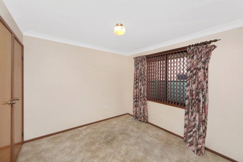 Photo - 6 Casurina Close, Lake Haven NSW 2263 - Image 5