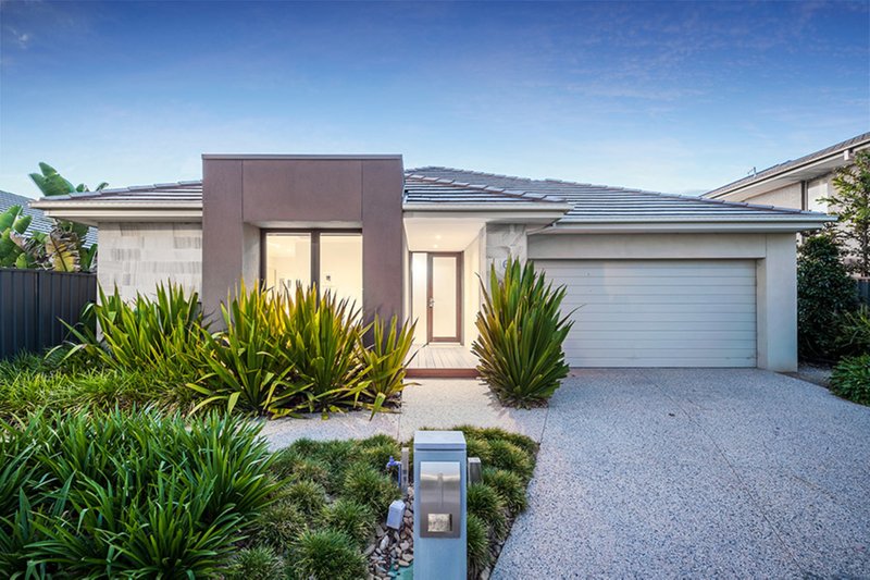 6 Cavalier Drive, Craigieburn VIC 3064