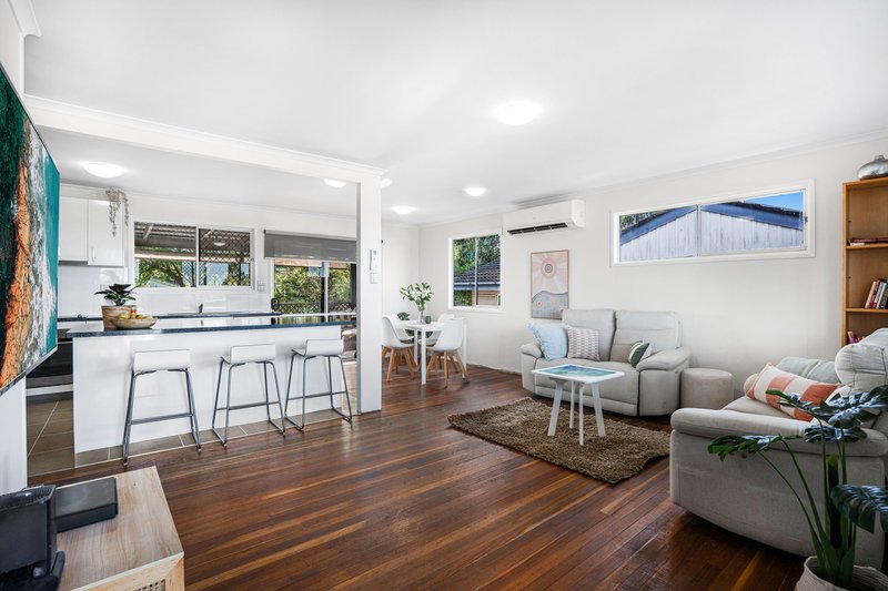 Photo - 6 Cavanaugh Street, Wynnum West QLD 4178 - Image 4