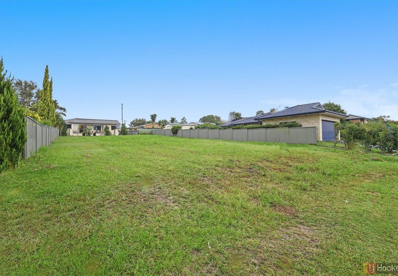 6 Cecil Baldwin Close, West Kempsey NSW 2440