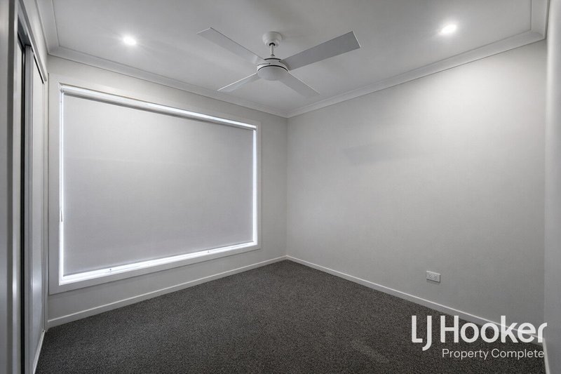 Photo - 6 Celestial Way, White Rock QLD 4306 - Image 9