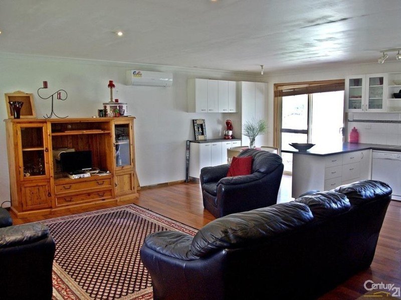 Photo - 6 Central Ave , Bundabah NSW 2324 - Image 5