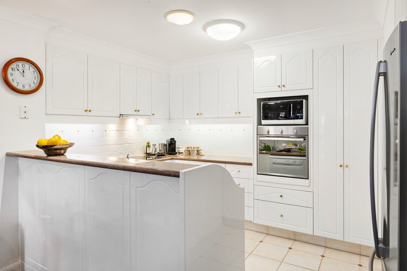 Photo - 6 Central/100 Cotlew Street East , Southport QLD 4215 - Image 6