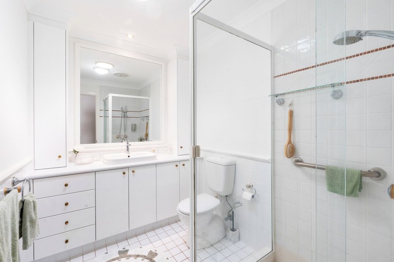 Photo - 6 Central/100 Cotlew Street East , Southport QLD 4215 - Image 13