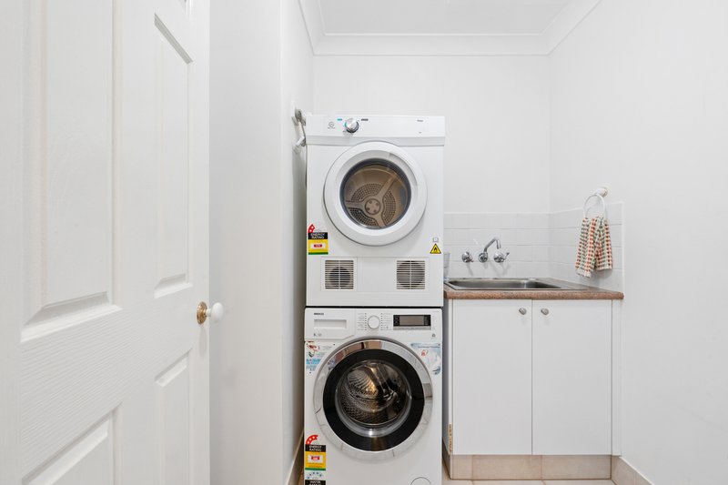 Photo - 6 Central/100 Cotlew Street East , Southport QLD 4215 - Image 16