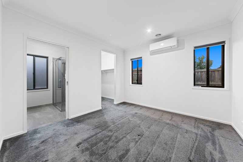 Photo - 6 Chaffey Grove, Officer South VIC 3809 - Image 9