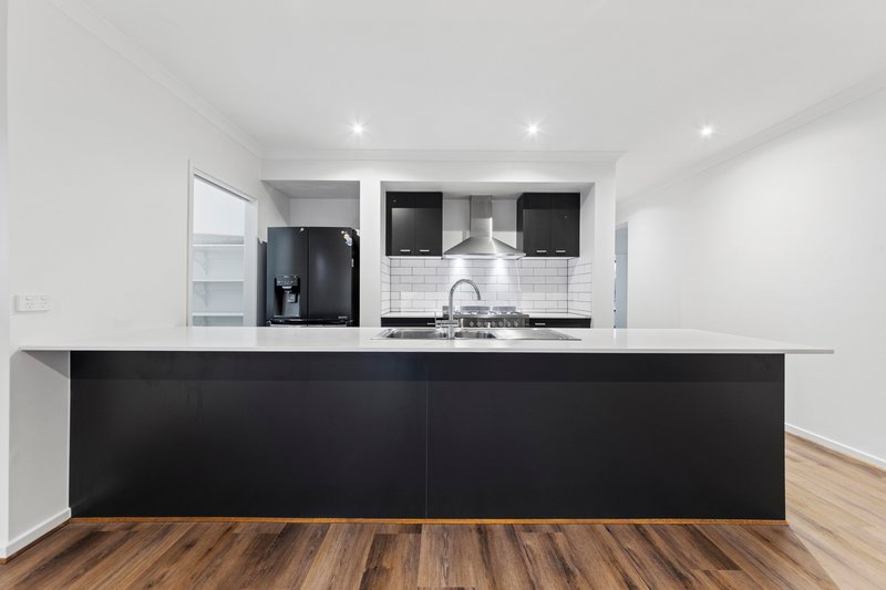Photo - 6 Chaffey Grove, Officer South VIC 3809 - Image 16