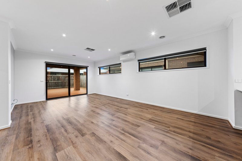 Photo - 6 Chaffey Grove, Officer South VIC 3809 - Image 17