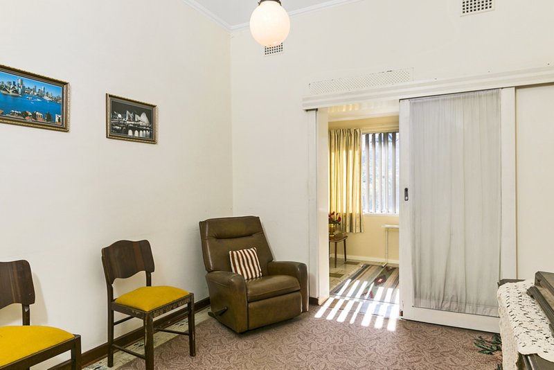 Photo - 6 Chamberlain Avenue, Clarence Gardens SA 5039 - Image 3