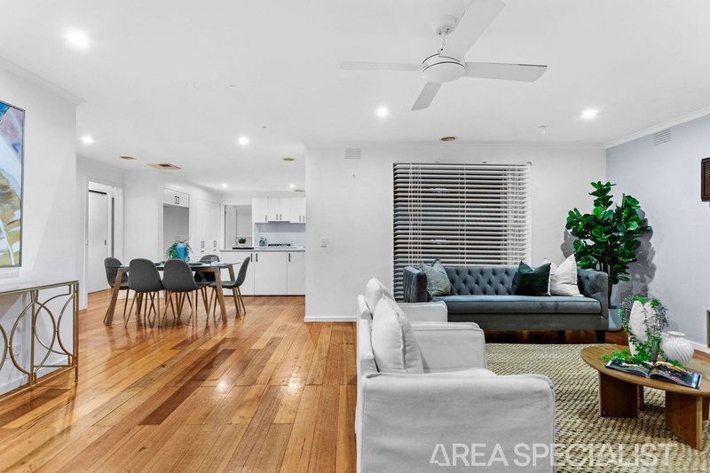 Photo - 6 Chamouni Court, Frankston VIC 3199 - Image 3