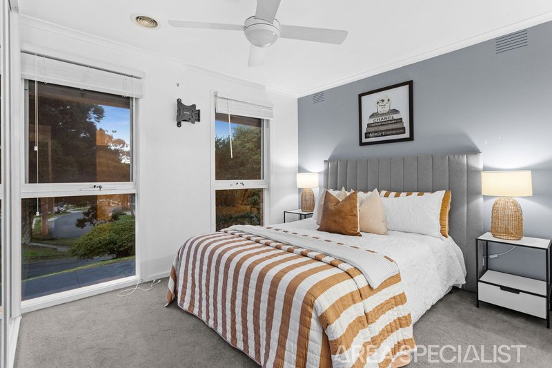 Photo - 6 Chamouni Court, Frankston VIC 3199 - Image 8