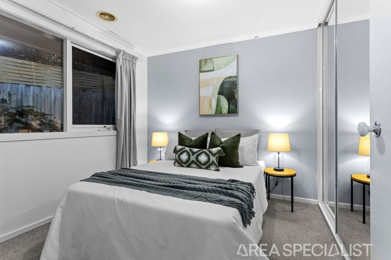 Photo - 6 Chamouni Court, Frankston VIC 3199 - Image 10