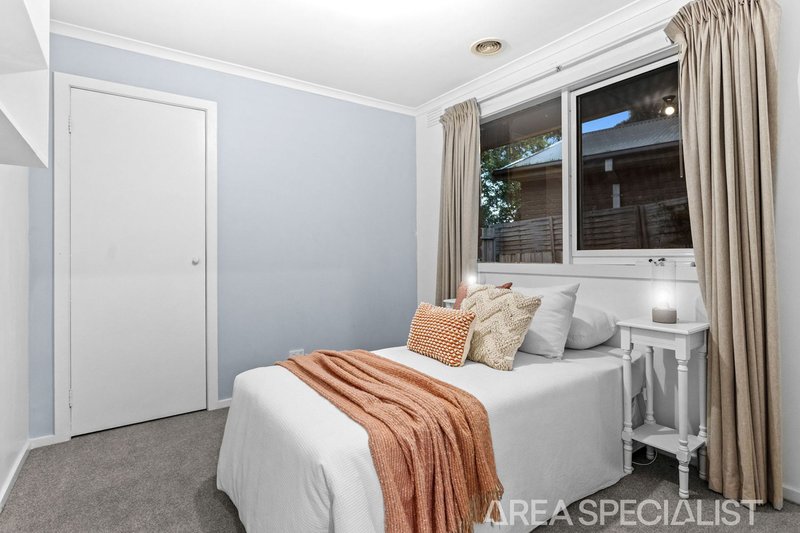 Photo - 6 Chamouni Court, Frankston VIC 3199 - Image 11