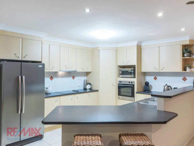 Photo - 6 Chancery Close, Murrumba Downs QLD 4503 - Image 5