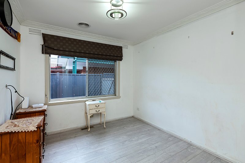 Photo - 6 Chandler Street, Werribee South VIC 3030 - Image 14