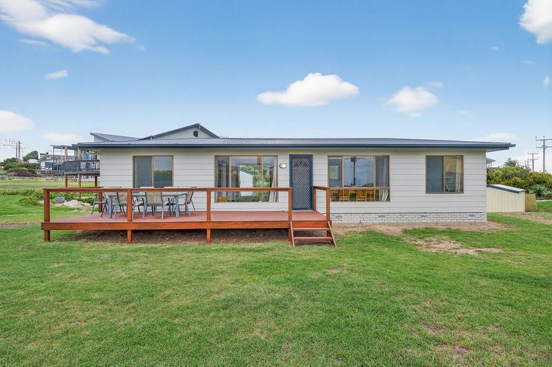 Photo - 6 Chapman Road, Middleton SA 5213 - Image 2